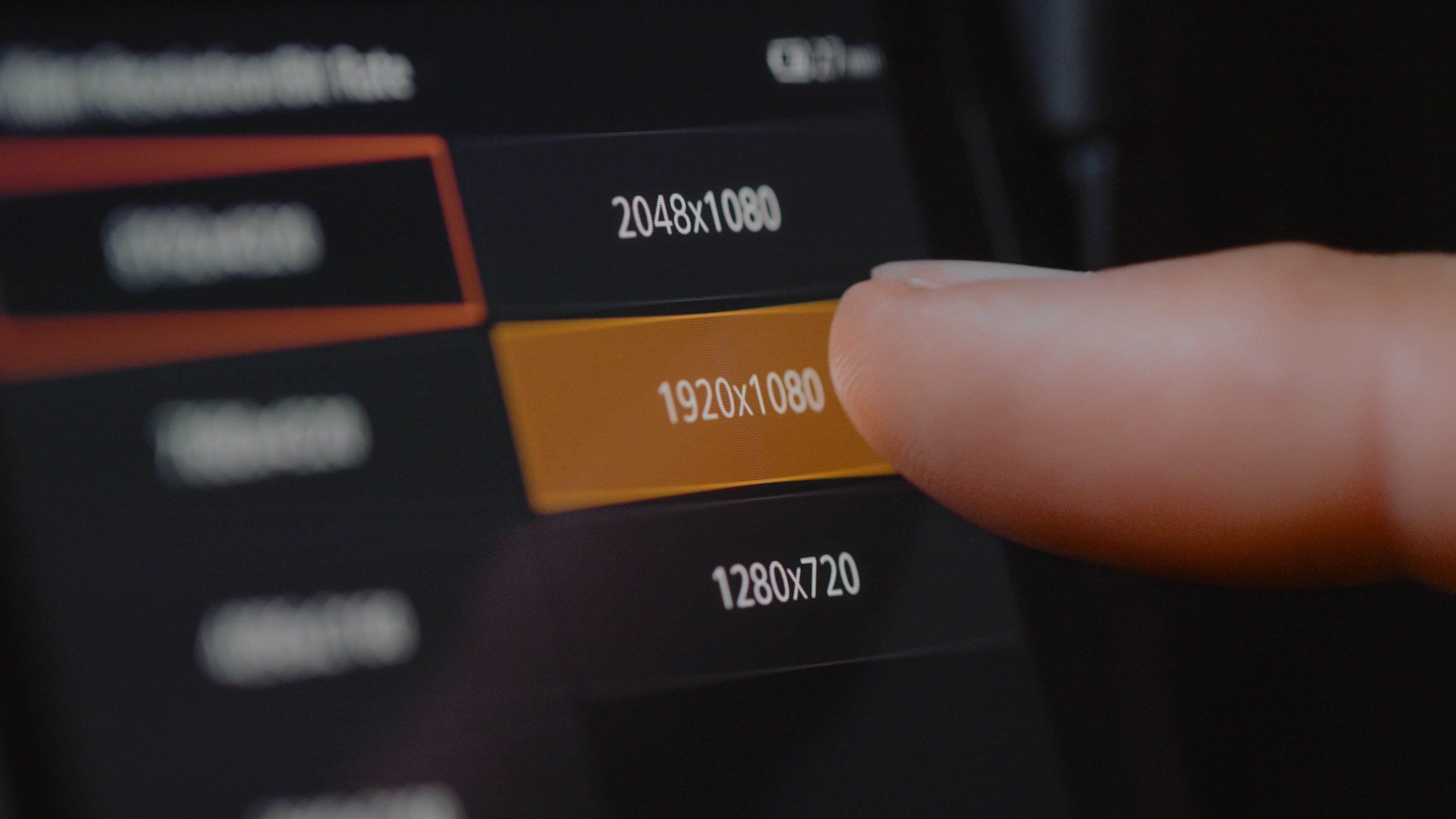 Setting the resolution of the camera to full HD