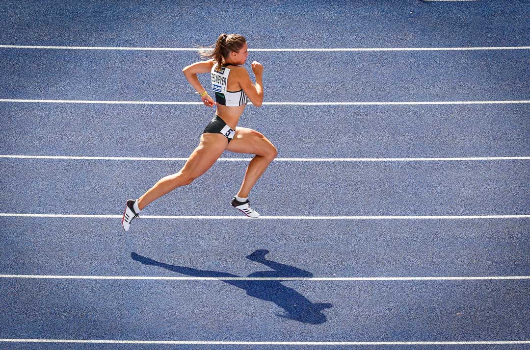 Racer mid-run