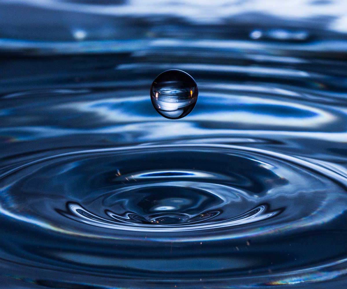 Capture falling drops