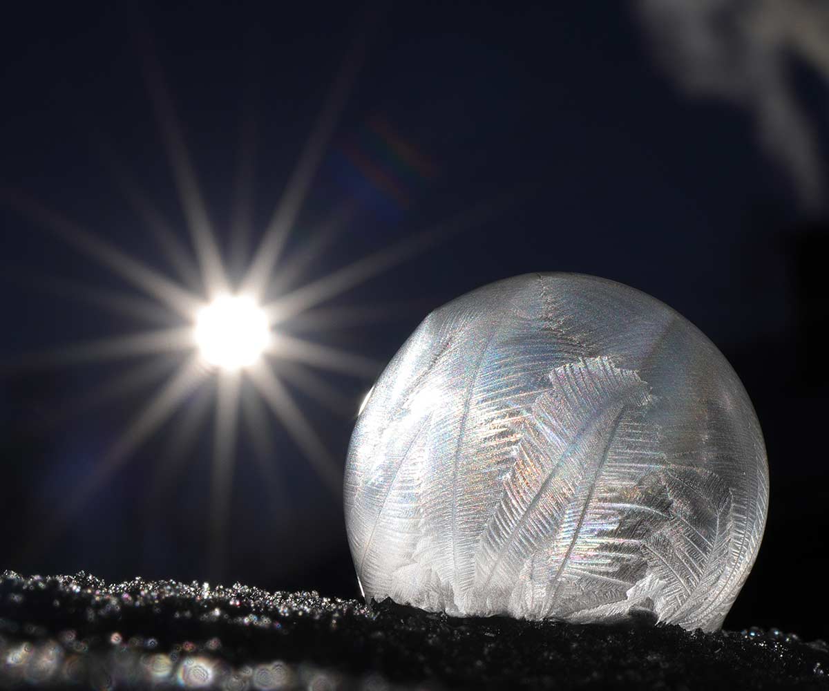 Frozen soap bubbles